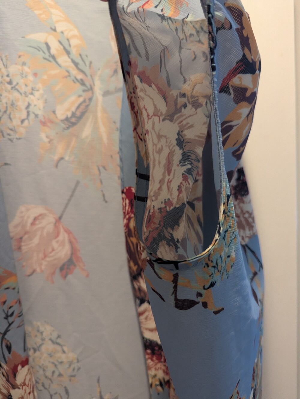 Floral Kimono Coverup Light Blue With Pink Flowers Botanical Boho Relaxed *EUC - Picture 4 of 7